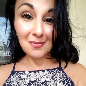 Meet your Posher, Renee